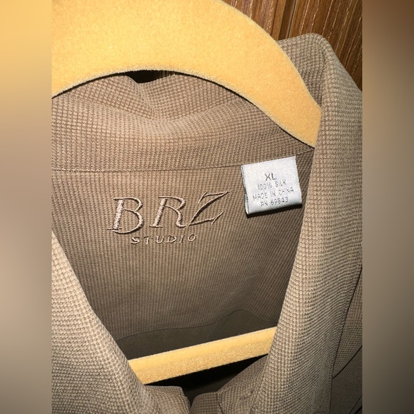 BRZ STUDIO- Men’s 100% Silk Shirt - Vintage - XL - Picture 2 of 3